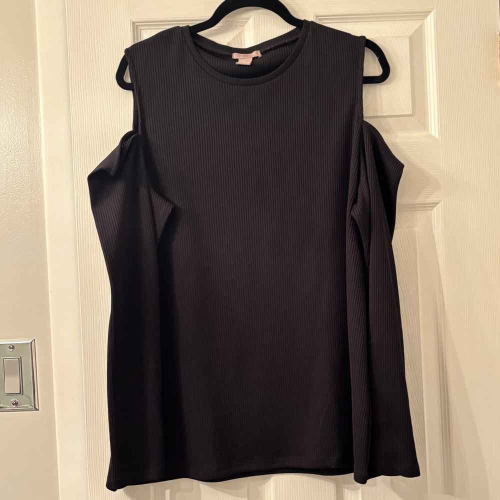 H&M + Ribbed Black Cold Shoulder Top